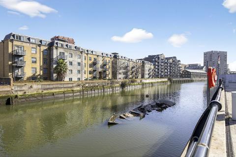 3 bedroom flat for sale, 8 Drydock Square, Barking, IG11