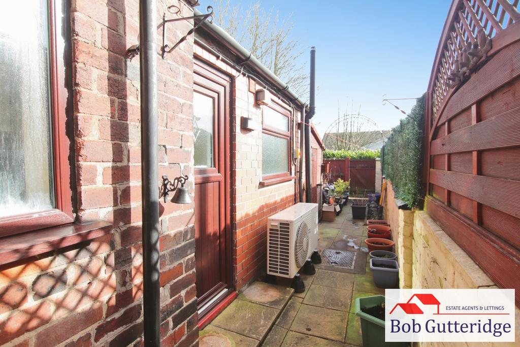 Enclosed rear yard