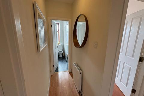 undefined, Dumbarton Road, Glasgow City, Glasgow, G11