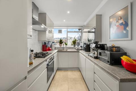 2 bedroom flat to rent, Sussex Square, London