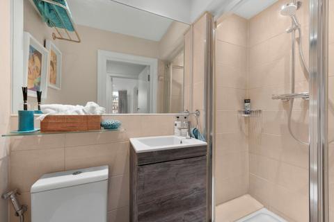 2 bedroom flat to rent, Sussex Square, London