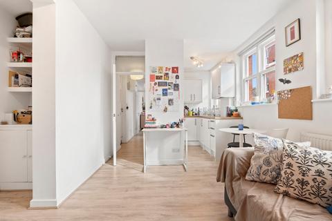 1 bedroom flat to rent, Henson Court, Highbury Grange, London