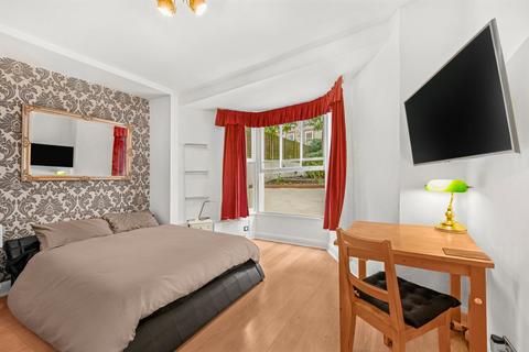 undefined, Cliff Court, Cliff Road, London