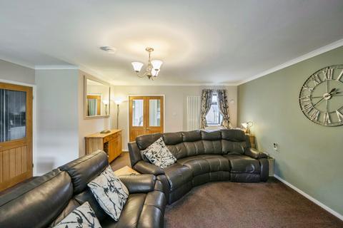 2 bedroom detached bungalow for sale, Cromwell Court, Doncaster, DN6