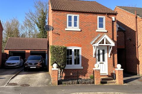 3 bedroom detached house for sale, Cannon Close, Coddington, Newark