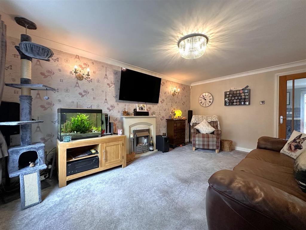 Lounge 895