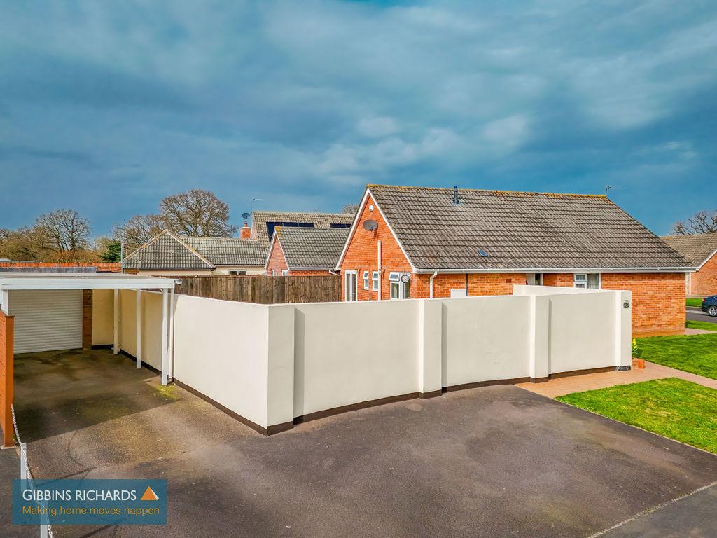Driveway/Garage