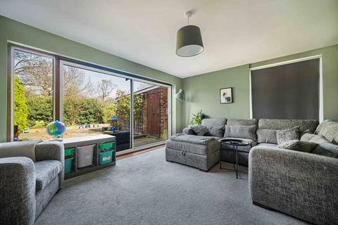 3 bedroom semi-detached house for sale, Appledore Crescent, Sidcup