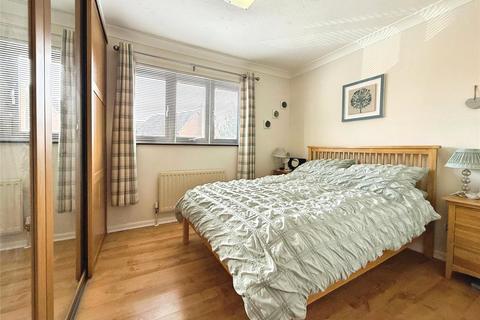 2 bedroom end of terrace house for sale, Wentworth Close, Berkshire RG45