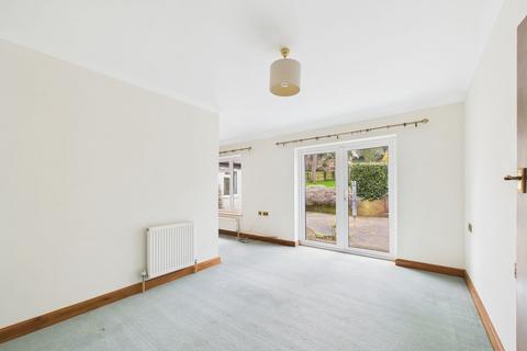 undefined, Valley Road, Canterbury