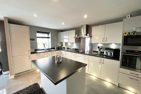 5 bedroom detached house for sale, 52 St James Road, Wick, The Vale of Glamorgan, CF71 7QW