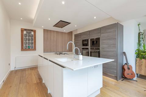 undefined, 8 Craigmount Grove, Edinburgh, EH12 8BJ