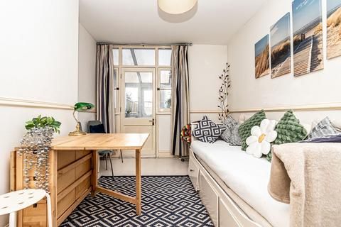 3 bedroom terraced house for sale, Pretoria Road, Southsea