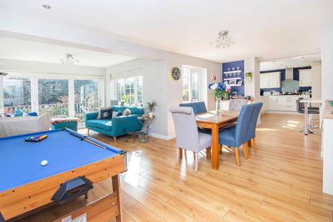 undefined, Kinross Road, Rushington