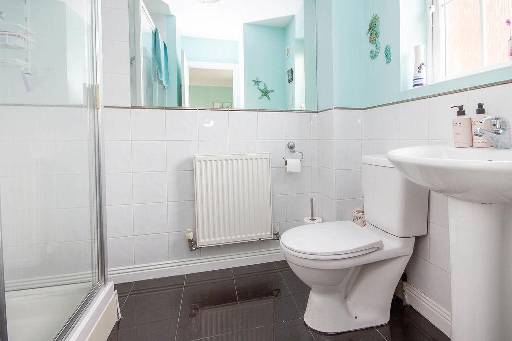 Bedroom One En-suite