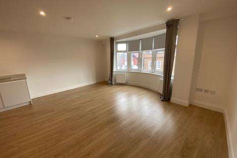 1 bedroom flat to rent, 15-17 The Broadway, London NW7