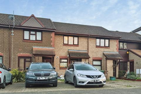 2 bedroom house to rent, Clover Way, WALLINGTON