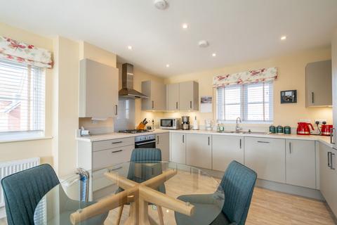2 bedroom apartment for sale, Greenshank Drive, Chichester