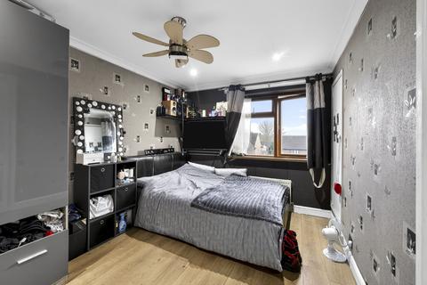 4 bedroom terraced bungalow for sale, Thaxted Way, Waltham Abbey, EN9