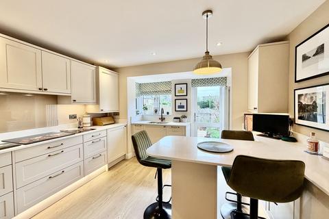 3 bedroom terraced house for sale, Groves Close, Bourne End SL8