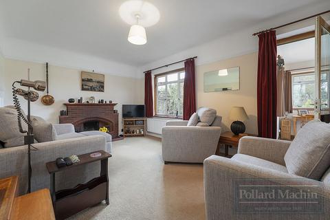 4 bedroom detached house for sale, Addington Road, Sanderstead