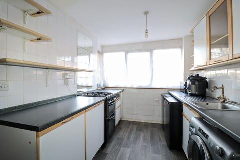 2 bedroom terraced house for sale, Sunningdale Way, Far Bletchley, Milton Keynes