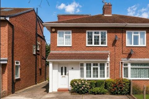 Kingshill Avenue, Northolt