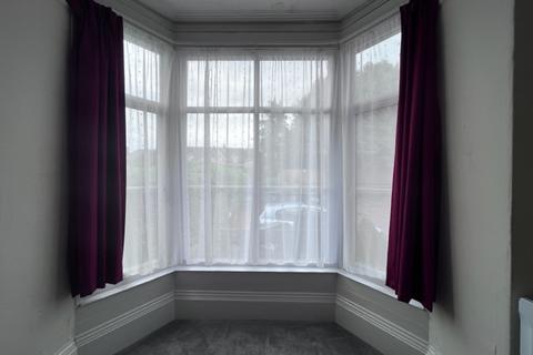 Studio to rent, Trull Road, TAUNTON