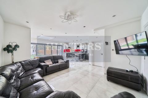 6 bedroom semi-detached house for sale, Pinner Park Avenue, Harrow