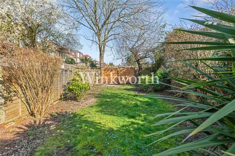 3 bedroom end of terrace house for sale, Hawthorn Avenue, London, N13