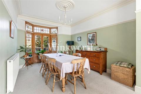 3 bedroom end of terrace house for sale, Hawthorn Avenue, London, N13
