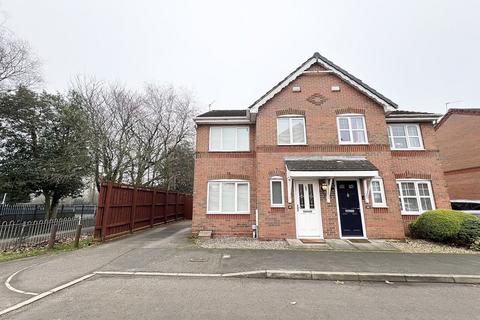 3 bedroom semi-detached house to rent, Victoria Lane, Manchester