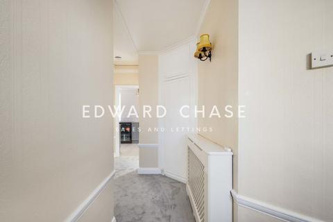 undefined, Berkeley Avenue, Ilford