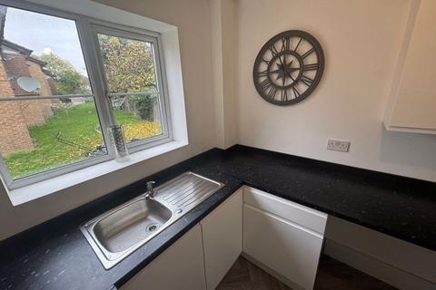 1 bedroom apartment for sale, Windsor Park Road, Harlington, Hayes