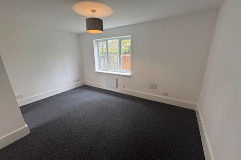 1 bedroom apartment for sale, Windsor Park Road, Harlington, Hayes