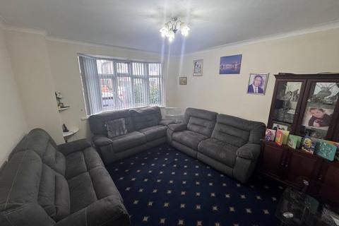 3 bedroom semi-detached house for sale, Hogarth Gardens, Heston, Hounslow