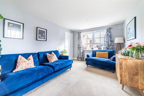 3 bedroom semi-detached house for sale, Ascot Drive, North Gosforth, NE13