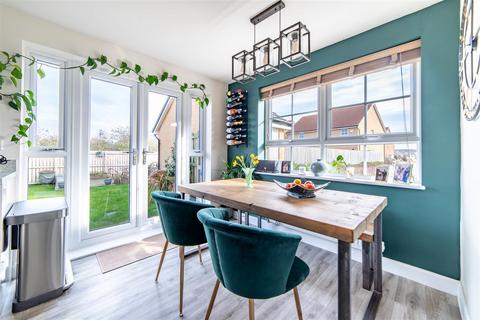 3 bedroom semi-detached house for sale, Ascot Drive, North Gosforth, NE13