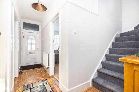 4 bedroom property for sale, Harting Road, Iford