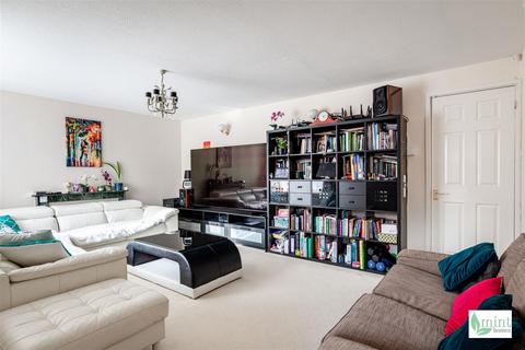 3 bedroom detached house for sale, Chirton Walk, Woking GU21