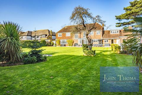 5 bedroom detached house for sale, Herbert Road, Emerson Park RM11