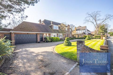 5 bedroom detached house for sale, Herbert Road, Emerson Park RM11