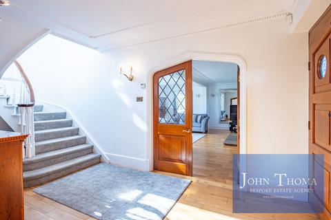 5 bedroom detached house for sale, Herbert Road, Emerson Park RM11