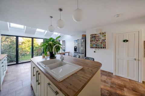 3 bedroom semi-detached house for sale, Lytton Road, Oxford