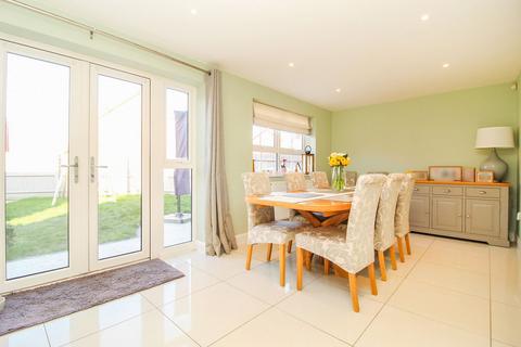 4 bedroom detached house for sale, Fells Paddock, Bedford MK43