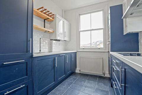 2 bedroom flat to rent, Highgate Road, Kentish Town, London NW5