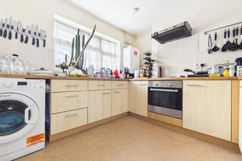 3 bedroom apartment to rent, Uxbridge Road, Uxbridge UB10