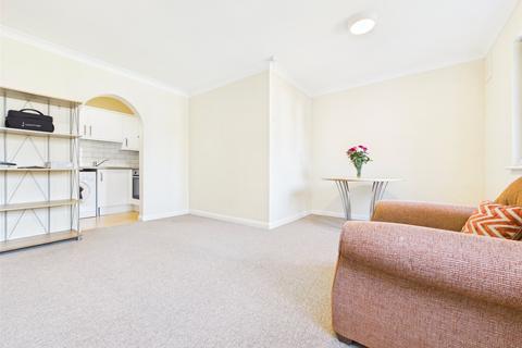 2 bedroom apartment to rent, Osprey Close, West Drayton UB7