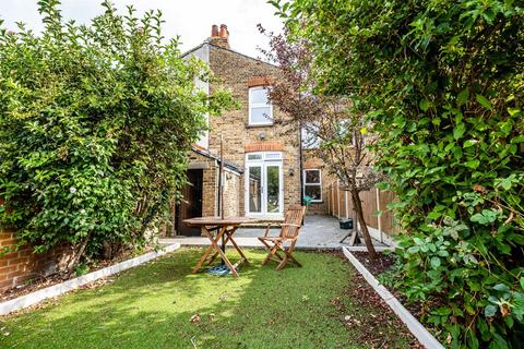 3 bedroom terraced house to rent, Brandville Road, West Drayton UB7