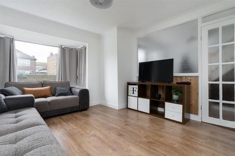 3 bedroom semi-detached house to rent, Church Road, West Drayton UB7